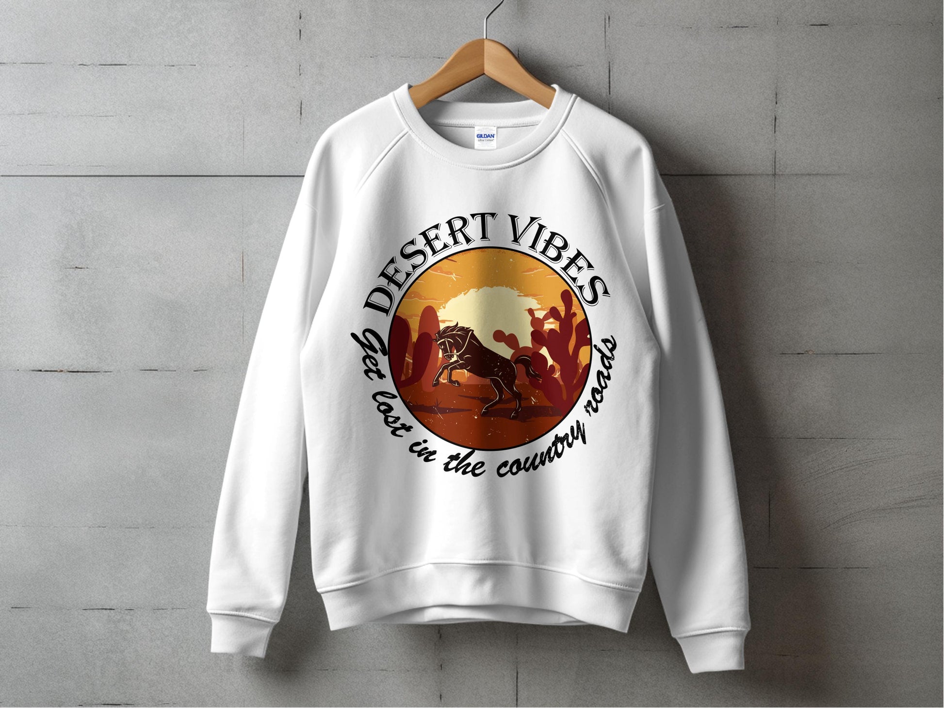 Desert Vibes Sweatshirt, Vintage Camel Graphic, Aesthetic Crewneck, Cozy Pullover, Retro Sunset Print, Casual Streetwear Fashion