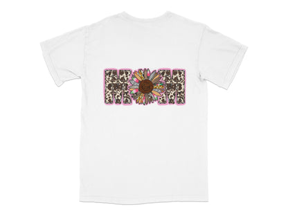 White T-Shirt with Floral Print Design, Colorful Daisy Graphic Tee, Summer Casual Wear for Men and Women