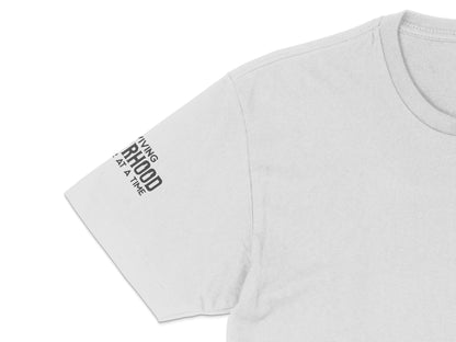 Minimalist White T-Shirt, Living Good, Dying Proud Quote, Casual Unisex Apparel, Soft Cotton Tee, Stylish Streetwear Look