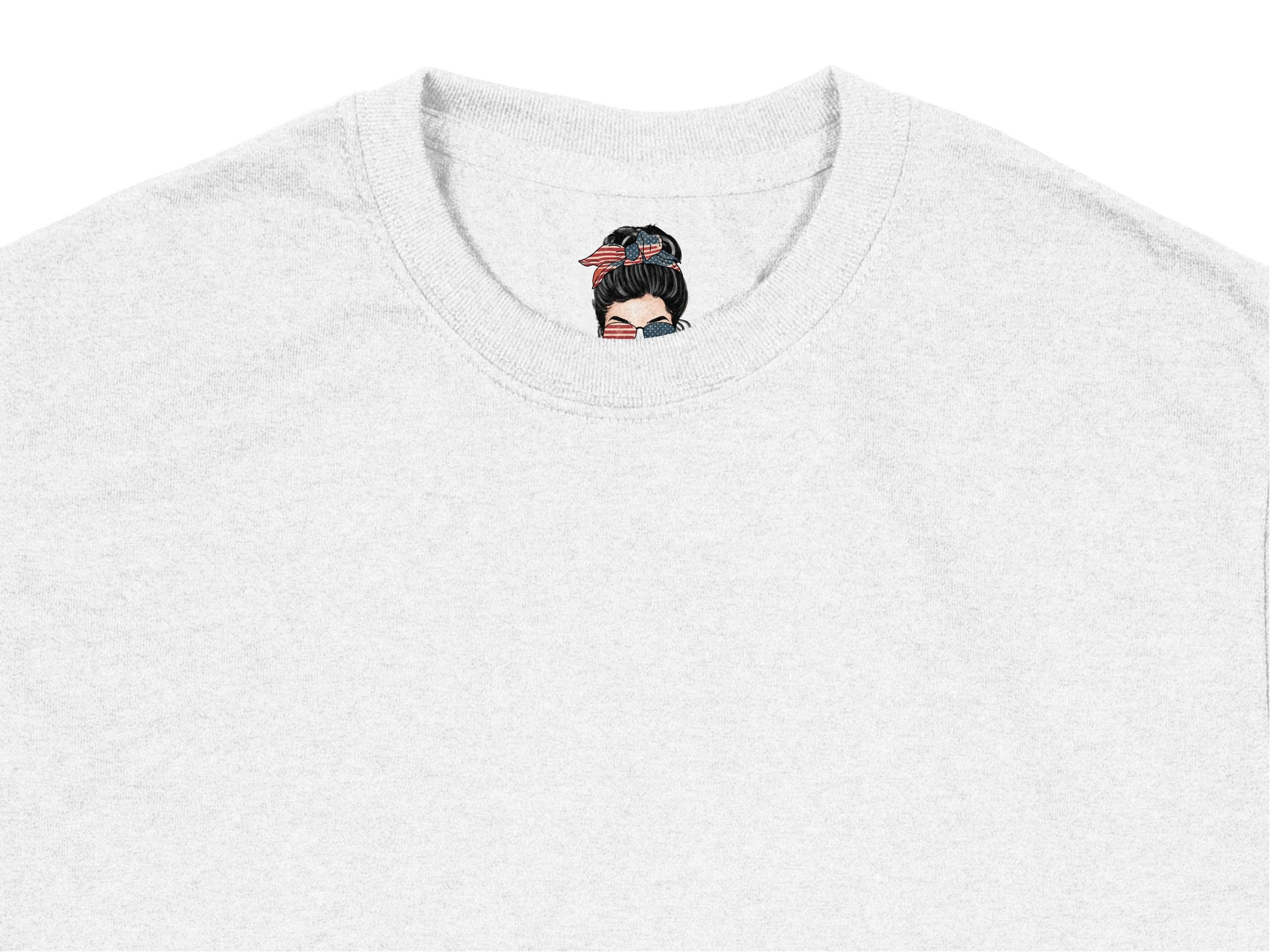 Grey T-Shirt with Unique Geisha Graphic, Vintage Japanese Art, Urban Fashion, Stylish Streetwear, Cotton Tee, Unisex Fit